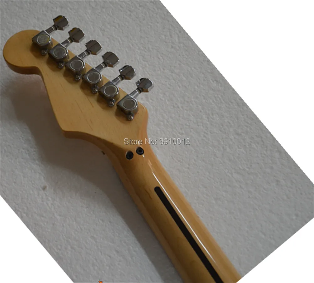 top quality  Charvel Alder San Dimas guitars maple fingerboard  white electric guitar  with floyd rose bridge