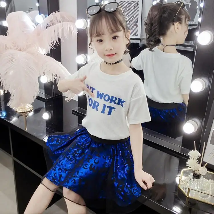 

Curtilage summer new fashion girls han edition cuhk tong printing T-shirt divided skirts two-piece suit children's clothes
