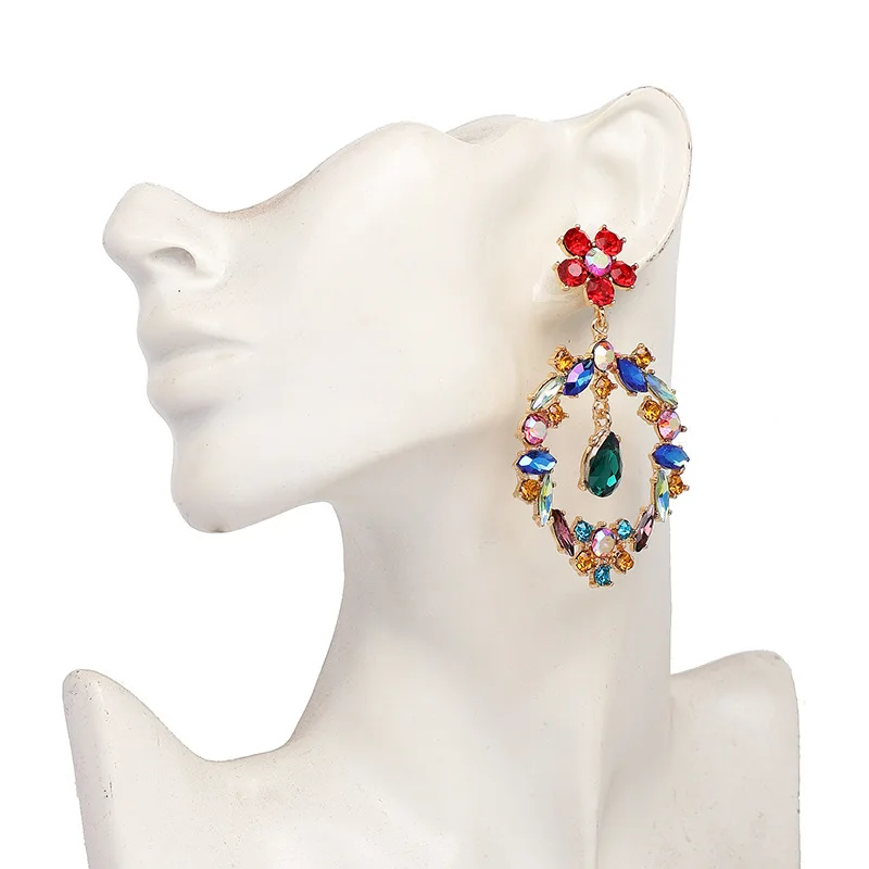 

UAM 2019 New Korean Luxury Style Colorful Metal Circular Geometric Temperament Pendant Earrings For Best Friends Party Jewelry