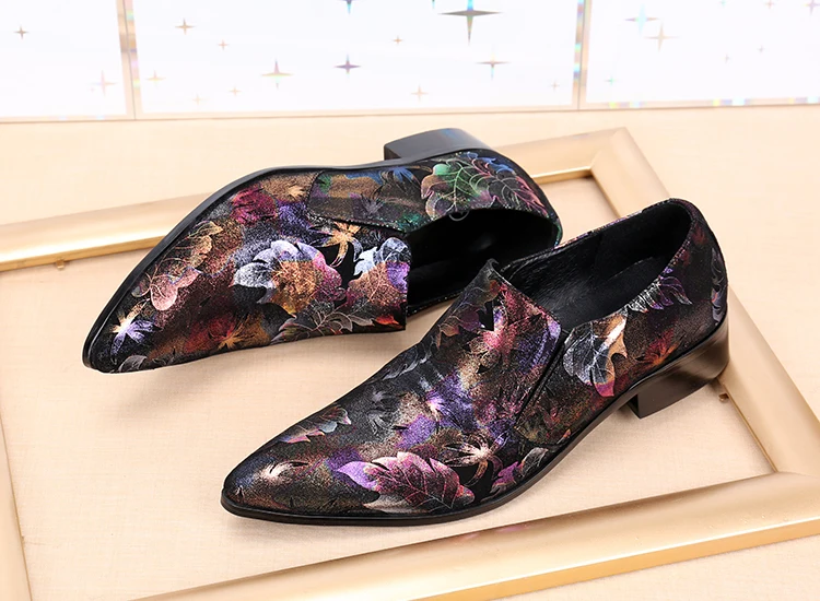 

2018 spring new style leather men's shoes pointed toe luxurious colorful wedding dress shoes prints men's flats plus size 38-46
