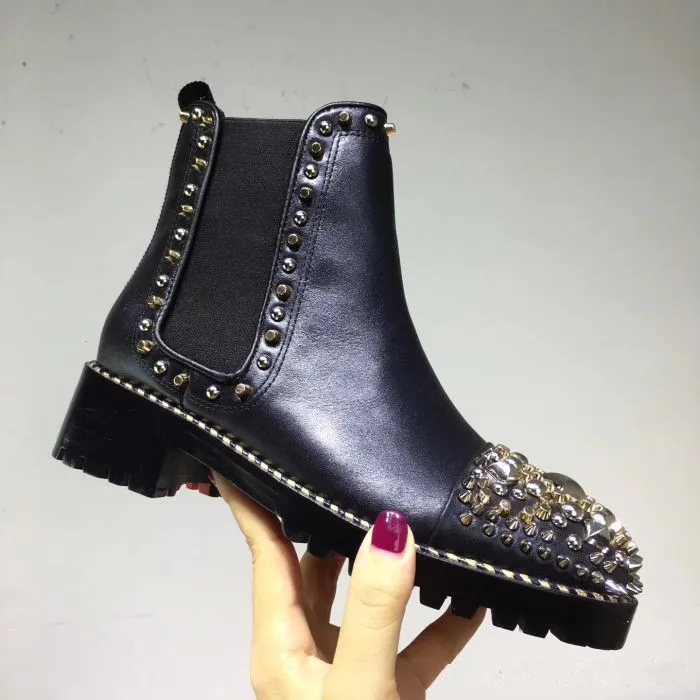 

Brand Design Fashion 2018 Autumn Winter Cozy Ankle Woman Martin Boots Rivet Embellishment Woman Boots Elastic Band Design Real