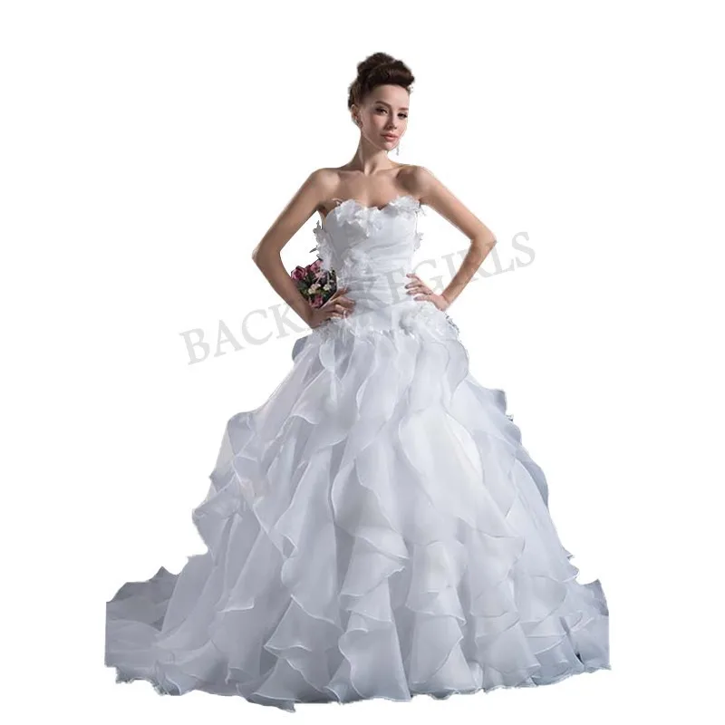 Wedding Dress 2018 New Fashion Ruffles A Line Strapless Flower Pleats Bridal Gown Vintage Inspired Bridal Gown Wedding Dress 2018 New Fashion Ruffles A Line Strapless Flower Pleats Bridal Gown Vintage Inspired Bridal Gown