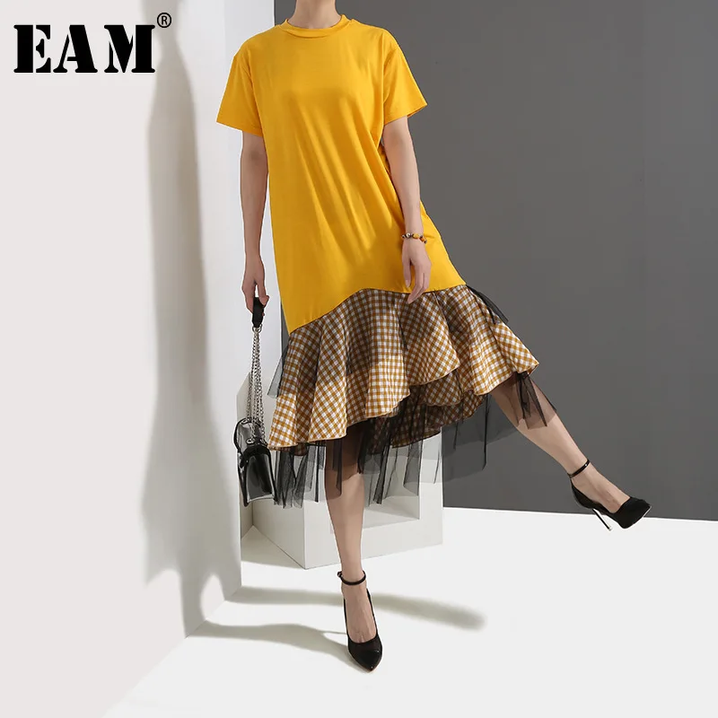 

[EAM] 2019 New Spring Summer Round Neck Short Sleeve Yellow Hem Plaid Ruffles Mesh Stitch Loose Dress Women Fashion Tide JR570