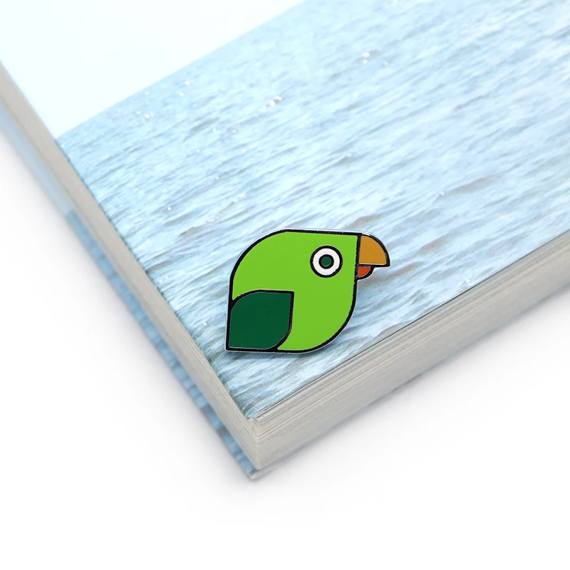 

Cartoon Animals Brooches Green Bird Enamel Pin for Girls Lapel Pin Hat/bag Pins Denim Jacket Shirt Women Brooch Badge SC4419