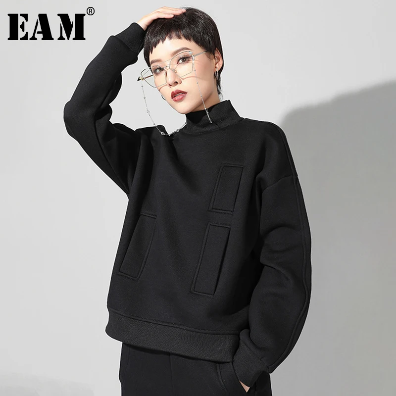 

[EAM] 2019 New Autumn Winter High Collar Long Sleeve Black Loose Pocket Stitch Big Size Sweatshirt Women Fashion Tide JQ019