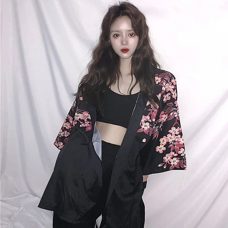 600 Koleksi Model Jaket Wanita Jepang Terbaik