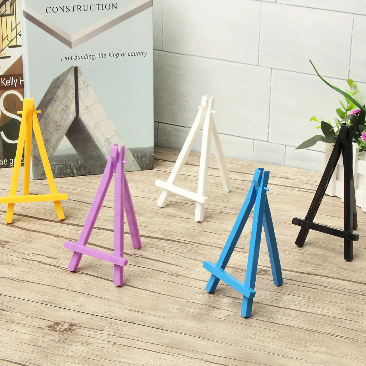 

Colorful Tripod Easel Mini Table Display Painting Stand Card Holder Wedding Party Mini Easels for Gifts