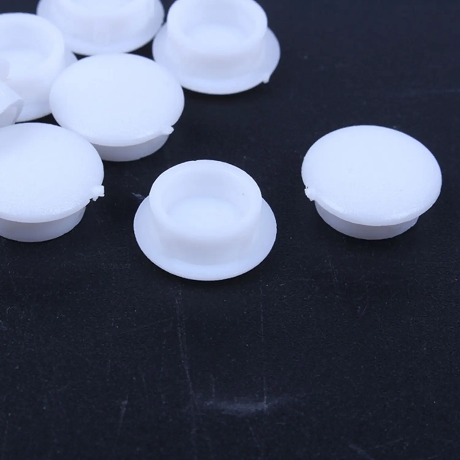 заглушка 10 мм. пластиковые трубки (круглые белые) диаметр - 10мм. заглушка для отверстий 12мм уаз. заглушка 10 мм. заглушка 10мм вимос.