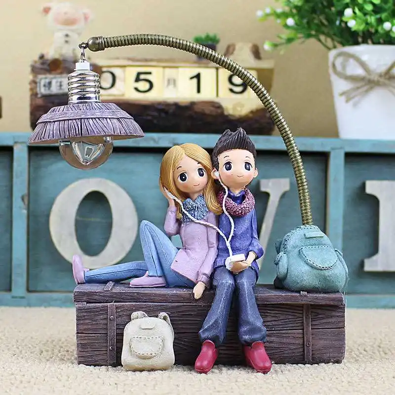 

Hot sale Gift Resin Crafts Ornament Couple Night Light Decoration Ideal Christmas Birthday New Year Gift For Valentine's Day