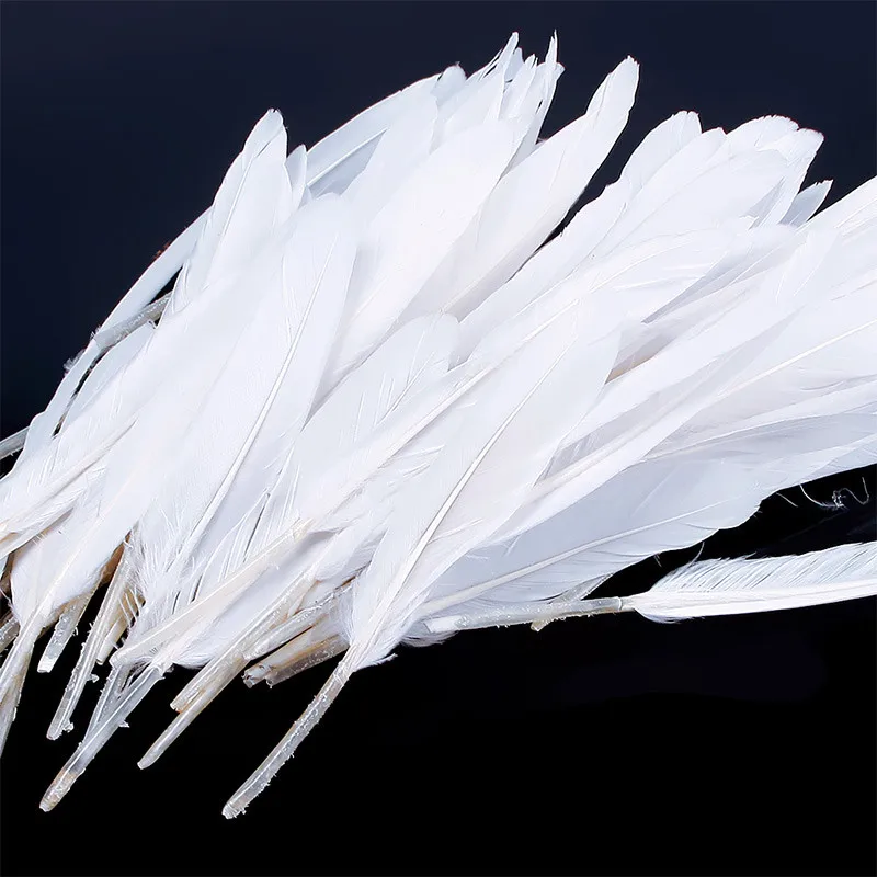 

100pcs / natural beautiful goose feather decoration