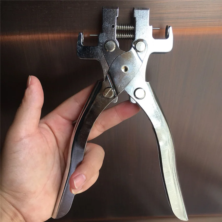 18" magnetic tool holder. Материал для фиксации инструмента. Инструмент по гипсокартону. Зажим плоскогубцы. Прикаточный валик для ковролина.