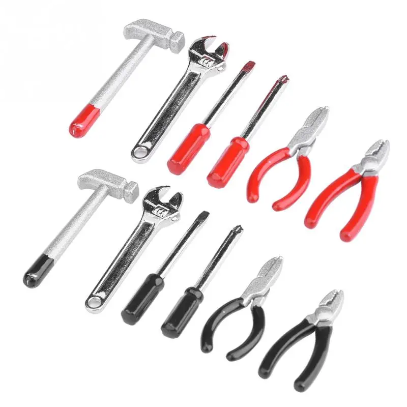 

6pcs Simulation Decoration Tool Set Mini Box Case Kit Accessories Part for RC Rock Climbing Crawler Car SUV Trunk Tool