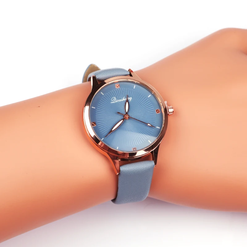 New Fashion Dress Quartz Watch Woman Leather Watchband Casual Wristwatch Gift For Women Dropshipping Wholesale Wrist Watches New Fashion Dress Quartz Watch Woman Leather Watchband Casual Wristwatch Gift For Women Dropshipping Wholesale Wrist Watches