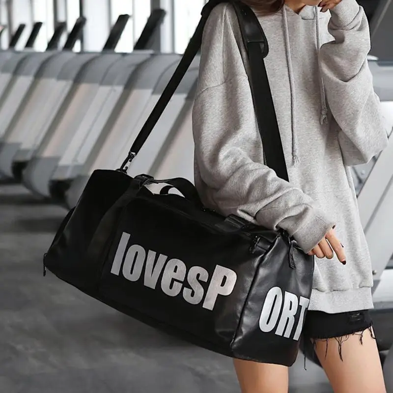 

Leather Sport Gym Bags Shoes Pocket Unisex Outdoor Travel Shoulder Handbag Letters Print Women Men Big Travel Bags Z70
