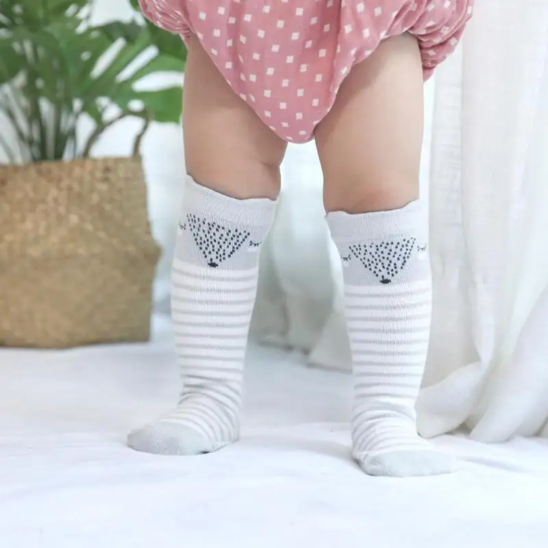 Носки для новорожденных теплые зимние хлопковые нескользящие гетры для мальчиков и девочек, рождественские носки, комплект одежды