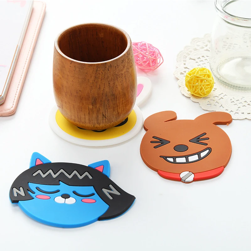 1 قطعة طاولة طعام الشراب منصات لوازم المطبخ الكرتون اكسسوارات المطبخ كوستر سيليكون تحديد الموقع حار بيع شريط القدح كأس حصيرة