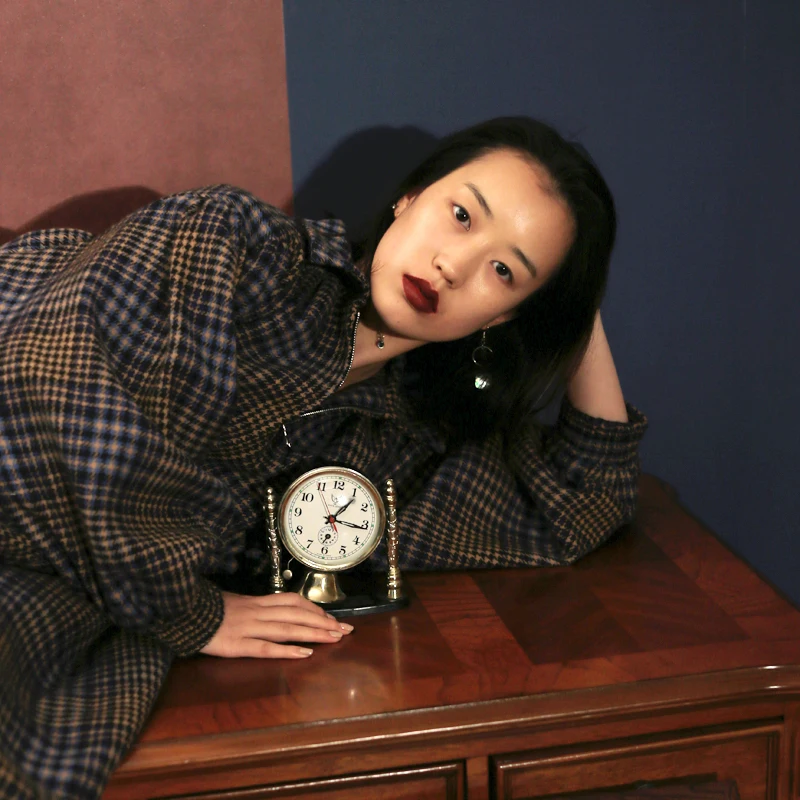 [EAM] 2019 New Spring Lapel Long Lantern Sleeve Plaid Nailed Pleated Large Size Woolen Coat Women Parkas Fashion JK670