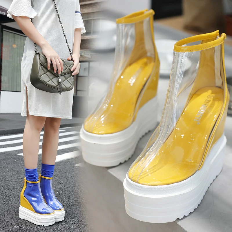 womens flat bottom boots