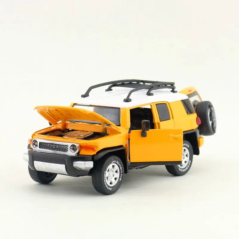 1:32 весы Toyota FJ внедорожник Спорт Land Cruiser игрушечный автомобиль литья под давлением