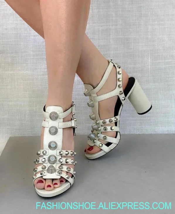 

2019 Fashion Sandals Roma Style High Heel Golden Studs T-Straps Ladies Sexy Chunky Heel Dress Shoes Open Toe Women Party Shoes
