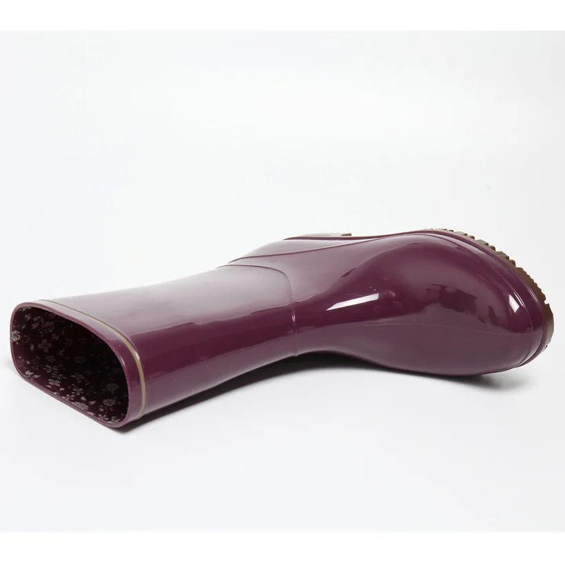 New  PVC fashion rain boots women boots slip-proof lightweight water shoes rubber shoes