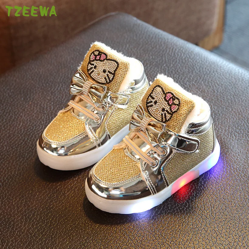

Cats Child Luminous Sneakers 2018 Brand Winter Footwear Kids LED Flashing Boots For Baby Girls Casual Shoes Plush Girls Shoes