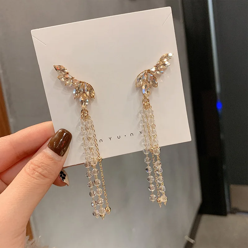 

2019 Korea Luxury Color Long Feather Crystal Beaded Tassel Elegant Temperament Wild Earrings Girl Party Ladies Holiday Gift