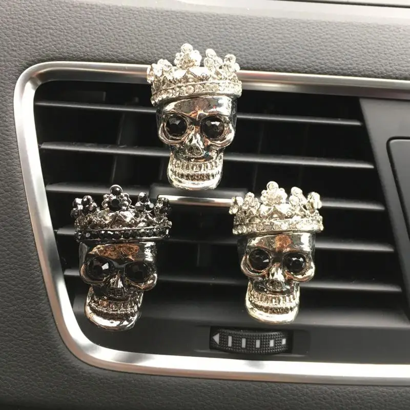 

Metal Skull Car Outlet Perfume Clip Rhinestone Car Air Conditioning Accessories Creative Personality Decoration Pendant