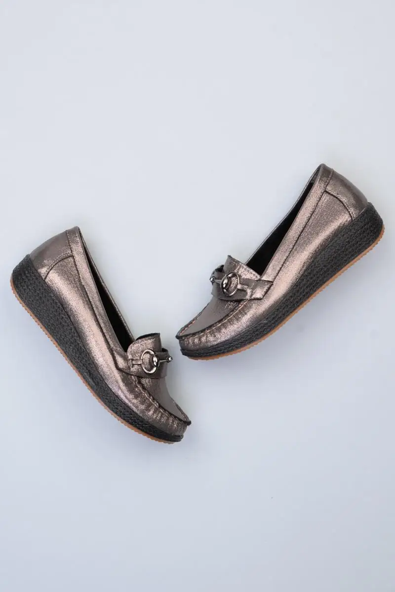 

Bambi Platinum Women 'S Loafer F0331130078