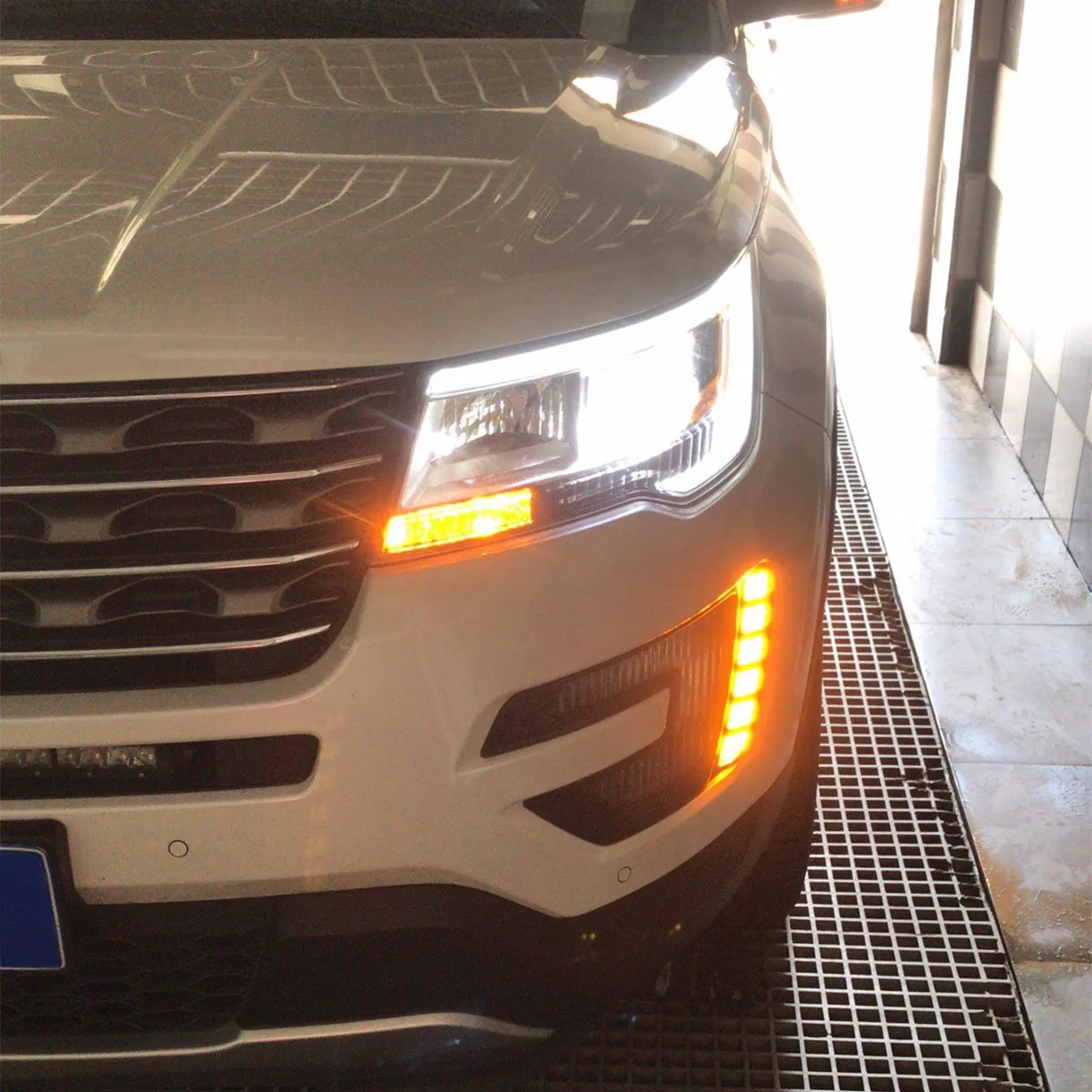 Автомобильные светодиодные Drl для Ford Explorer дневного света Включите передний бампер вождения Туман лампа Blink мигает Dayligh