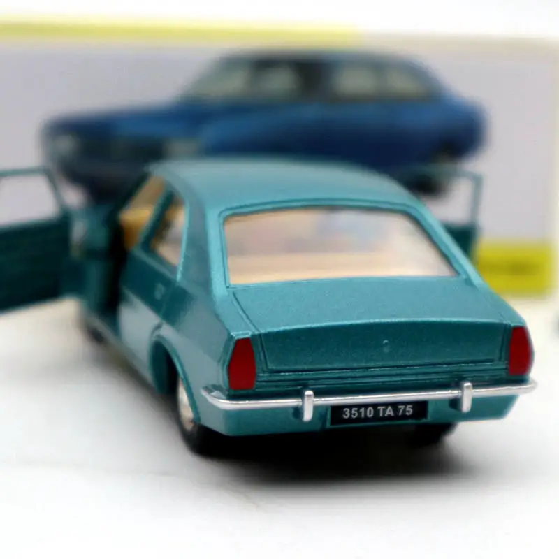 Коллекция автомобилей из коллекции Tiguan 1:43 Dinky Toys 1409 SIMCA 1800 Pre Series|Наземный