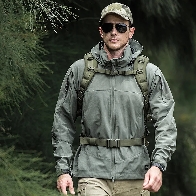 

Mountain Hiking Men Windbreaker Jackets Outdoor Camping Tactic Waterproof Leisure Fleece Softshell Clothes Spring Coat Windproof