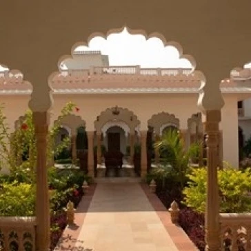Отель Kiran Villa Palace Bharatpur Раджастан Индия. Постер печать Inger Hogstrom (22x15) | Дом и сад