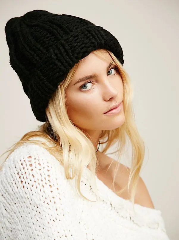 UK Women Winter Beanie Hat Knitted Ladies Fashion Warm Soft Solid color