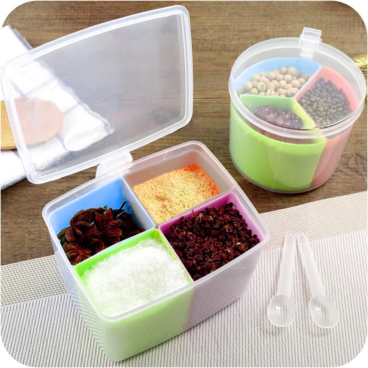 

Plastic Divided Spice Box Kitchen Seasoning Jar Seasoning Box Creative Sugar Jar Salt Jar Kitchen Accessories