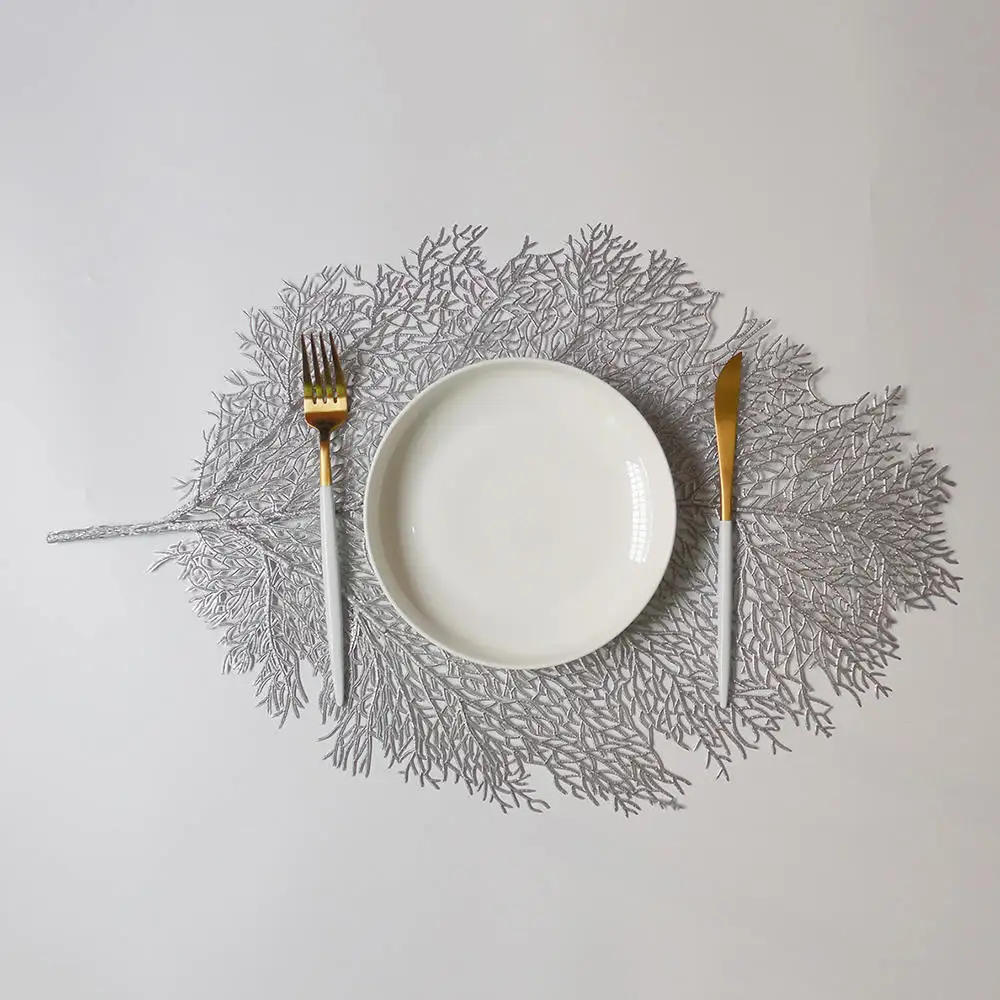 طاولة طعام محاكاة أوراق النبات المائدة سادة عيد الميلاد الديكور PVC حصيرة فنجان شاي عاء الحرارة العزل منصات