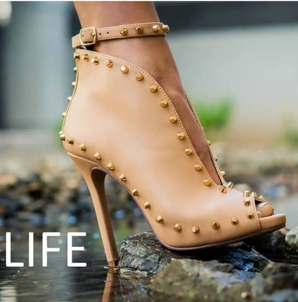

Black Leather Buckle Knee High Gladiator Sandals Women Cut-outs Sandalia Gladiadora Beach Womans Shoes Summer Women Sandals 2019