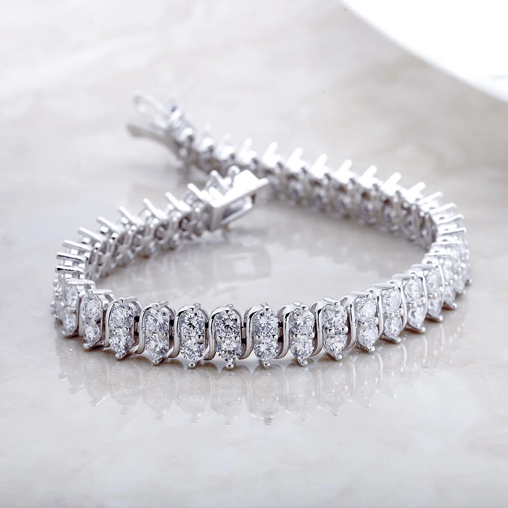 20 Carat Weight Classic Double row tennis braceletin Chain & Link