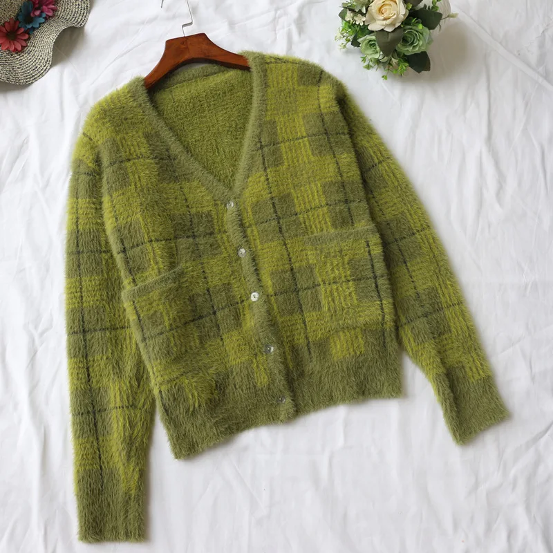 New Vintage Plaid Green Plush Knitted Cardigan V-neck Loose Sweater Trend Autumn Winter 2019 Winter Clothes Sweater Women New Vintage Plaid Green Plush Knitted Cardigan V-neck Loose Sweater Trend Autumn Winter 2019 Winter Clothes Sweater Women
