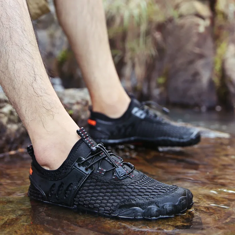 

summer male Breathable mesh high quality hiking shoes outdoor Antiskid climbing mountain zapatillas trekking Sneakers Big size