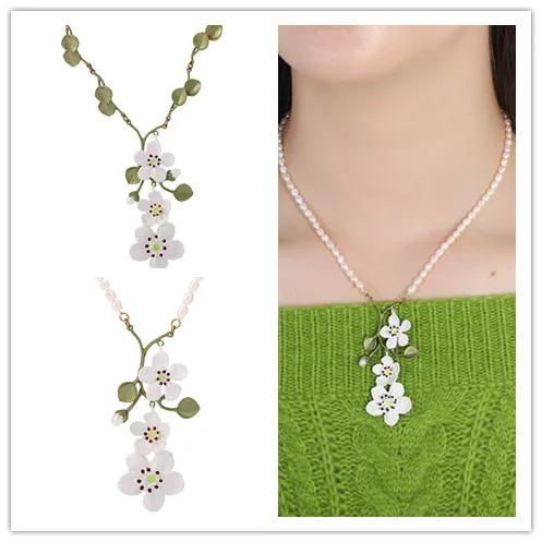 

Free shipping Fashion Fresh flowers pearl necklace chain of clavicle