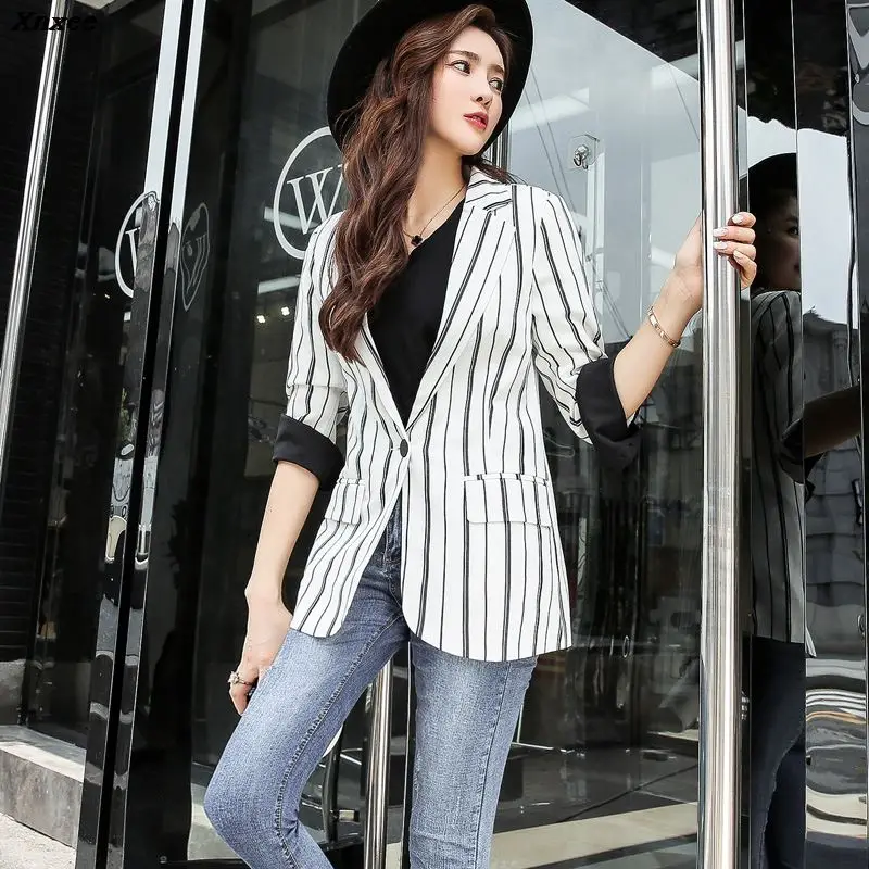 

Women Striped Blazer Autumn Female Work Jacket Vintage High Quality Fashion Office lady Elegant Blazers Feminino Black White