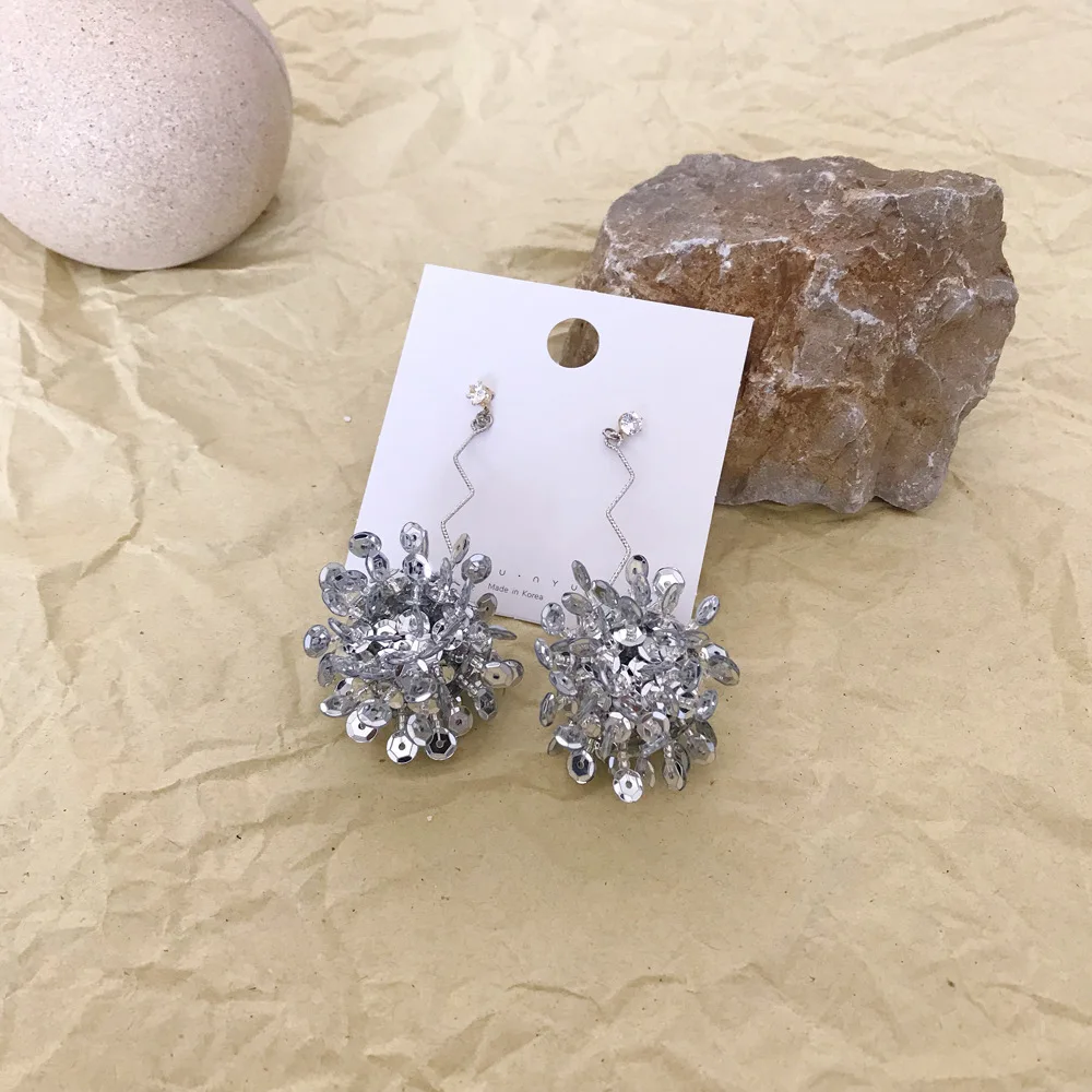 

2019 Korea's Japan New Sequins Round Luxury Beaded Exaggerated Temperament Personality Girl Party Nightclub Long Earrings