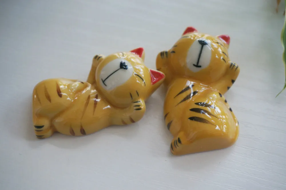 

Hand Ceramics Kitty Chopstick Frame Lovely Adorable Cat Originality Goods Of Furniture For Display Under Glazed
