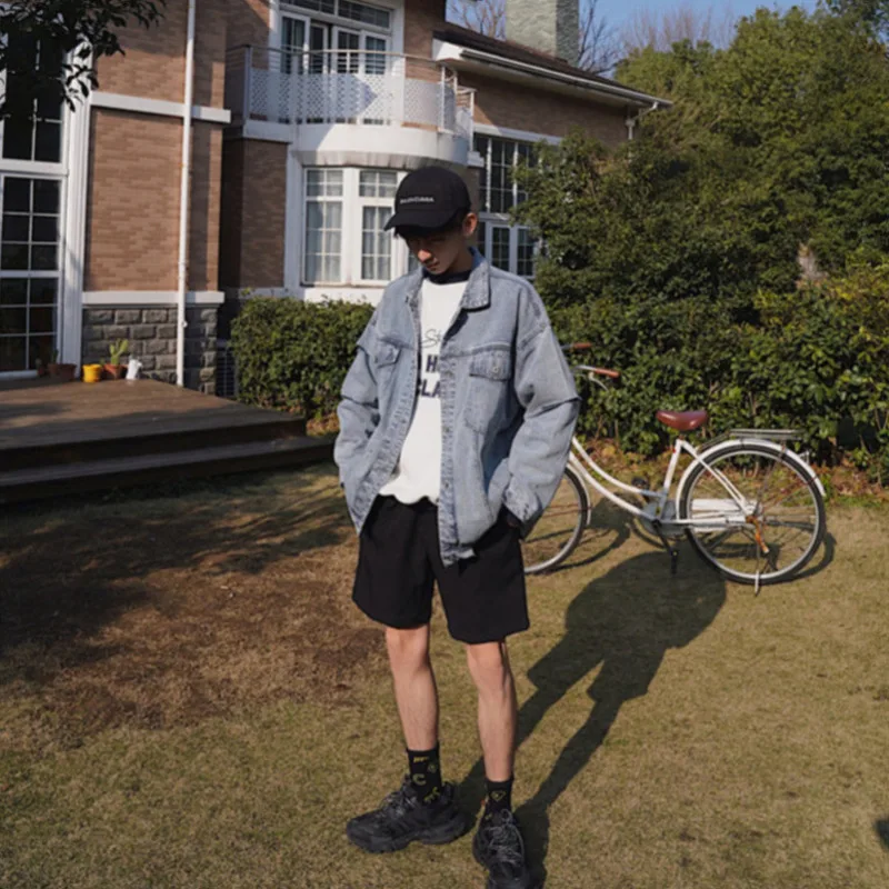 Spring New Denim Jacket Men Fashion Wash Retro Solid Color Tear Hole Denim Jacket Man Streetwear Hip Hop Bomber Jacket Male