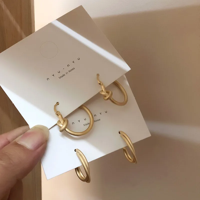 

2019 Korea Japan Vintage Hoop Earrings Metal Scrub Matte Gold Knotted Winding Punk Smooth For Women Earrings Baroque Jewelry
