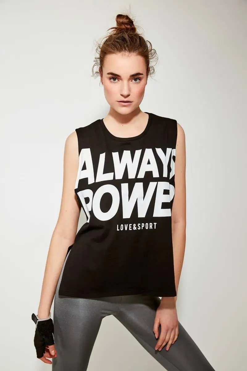 Спортивная футболка Trendyol Black The Tagline TWOSS19XZ0004|Футболки| |