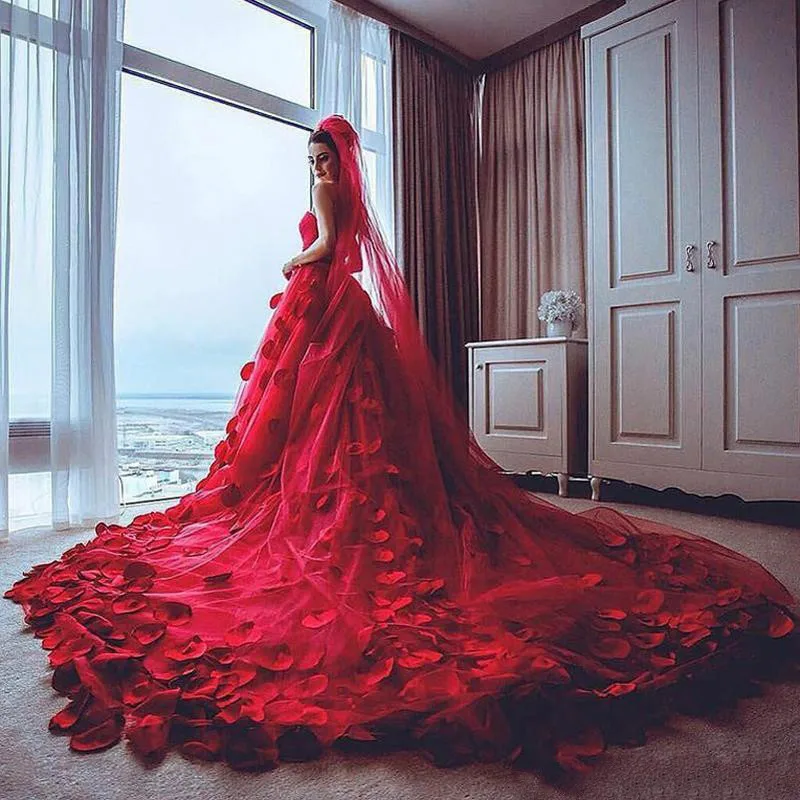 Amazing Red Wedding Dresses 2018 Sweetheart Tulle Chapel Train Rose
