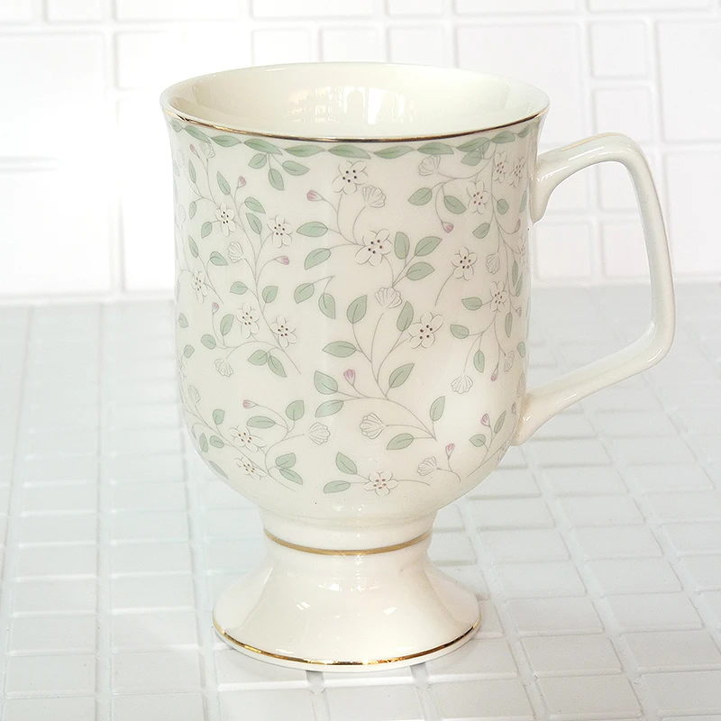 

High quality bone china self stirring coffee mug Fresh light green leaves 350ml Birthday Holiday Gift