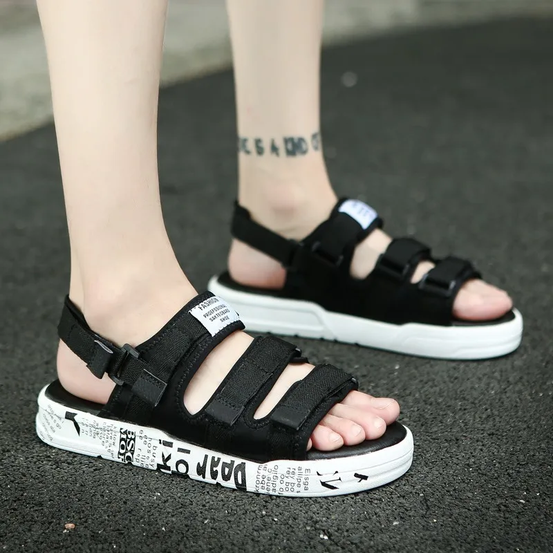 

2019summer Comfortable Sneakers Sandals Free Shipping Men's Sports Shoes New Soft High Quality Breathable Lace-up Mens Shoes